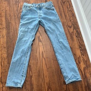 EUC Levi Strauss & Co. 28x32 Levi’s 501 Mid-Rise Medium Wash Denim Jeans - OBO